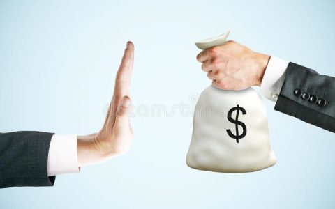 信用卡逾期银行起诉会判刑吗，信用卡逾期后会产生的后果