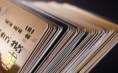 信用卡欠13万怎么还，这三个方法或许能帮到你