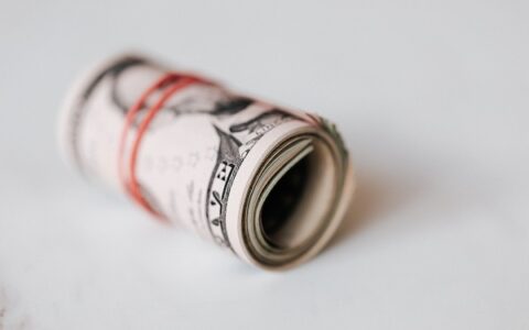 住房公积金贷款的房子辞职了怎么办，夫妻公积金还贷条件