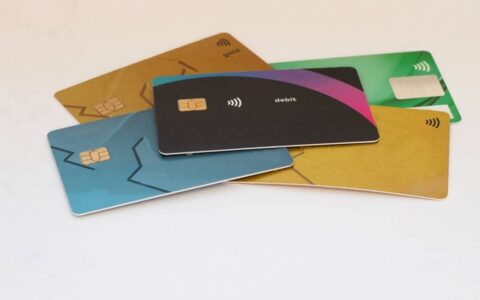 储蓄卡大额消费有限制吗，这些红线不能触碰