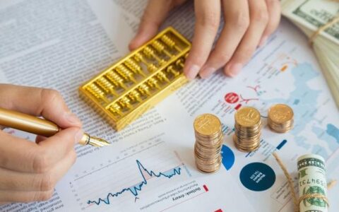 为什么有些人理财能翻10倍100倍，而大部分人都是原地踏步呢