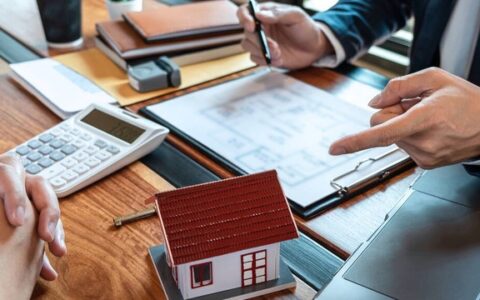 房贷提前还款划算吗，有房贷的千万注意这些损失