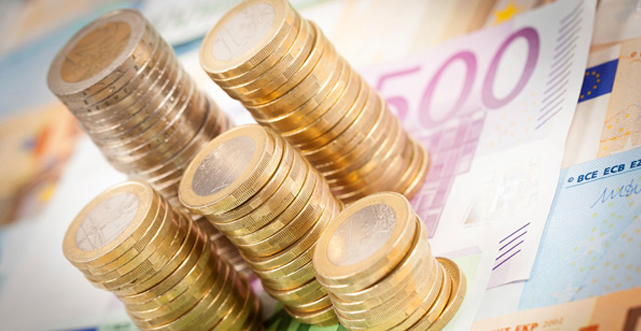 普通上班族怎么能贷款10万，这些条件需要满足-1